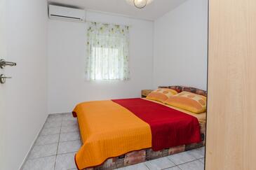 Apartmanok a tenger mellett Vir - 21812