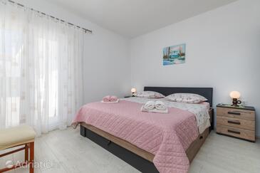 Apartmaji s parkingom Makarska - 21823 Adriatic.hr