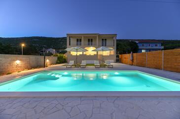 Dom s bazénom pre rodinu Vrana, Biograd - 21828 Adriatic.hr