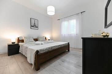 Ház családok részére medencével Vrana, Biograd - 21828