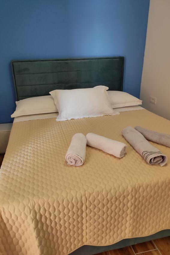 Appartamenti accanto al mare Betina, Morter - Murter - 21840
