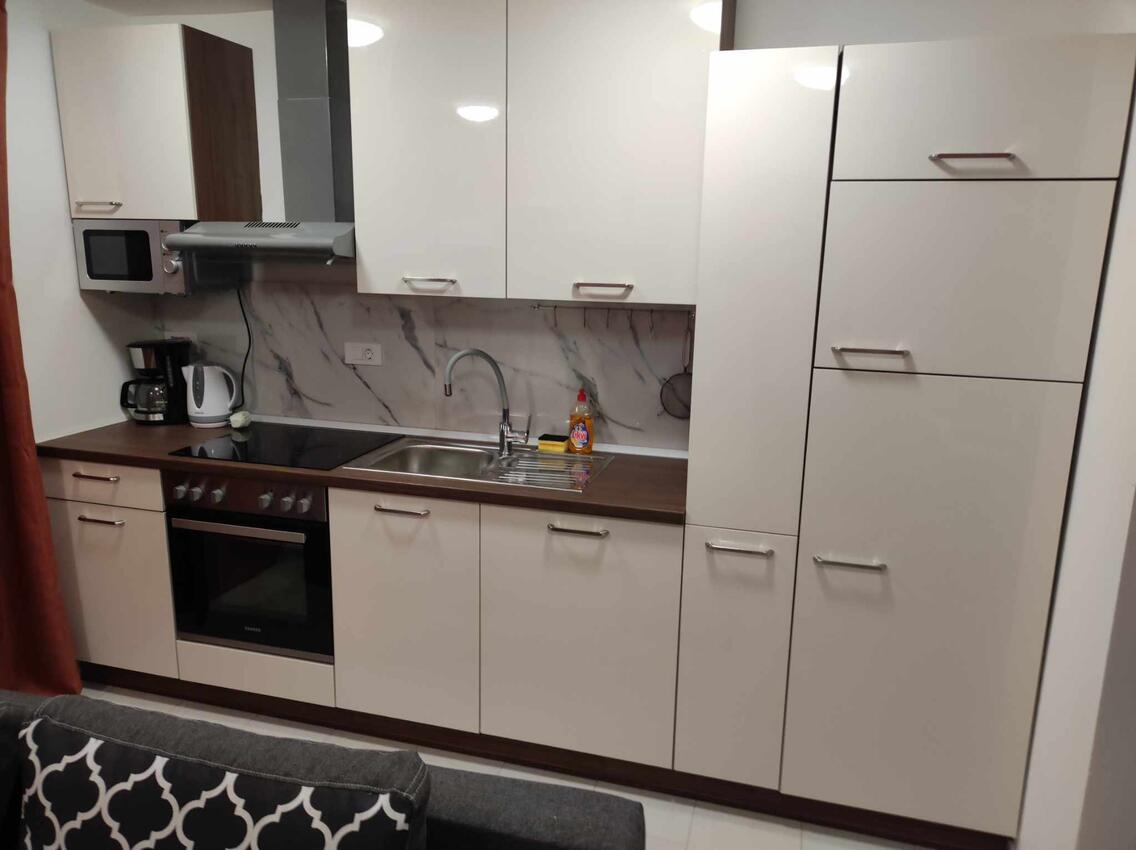 Appartamenti accanto al mare Betina, Morter - Murter - 21840