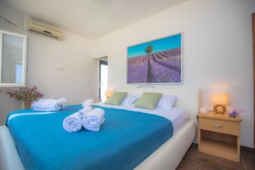 Luxusvilla mit Pool Vrpolje, Sibenik - 21843