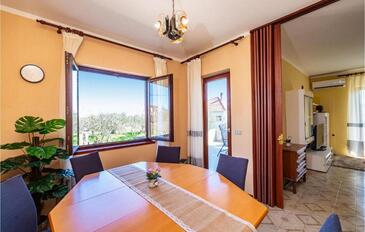 Apartmanok parkolóhellyel Ugljan - 21848