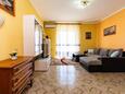 Obývacia izba Ugljan, Obývacia izba v ubytovacej jednotke apartment, klimatizácia k dispozícii a WiFi.