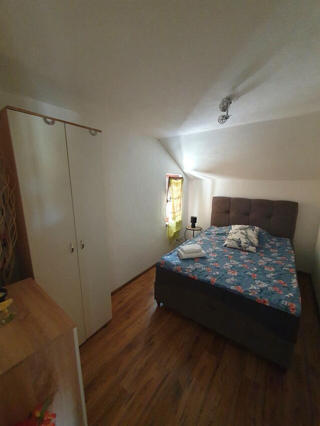 Apartmány s parkovištěm Knin, Dalmatské Záhoří - Zagora - 21851