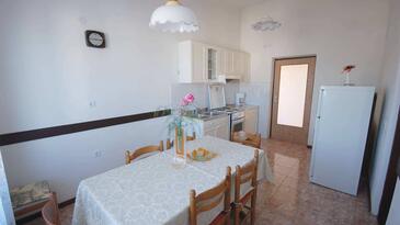 Ferienwohnungen mit Parkplatz Njivice, Krk - 21859