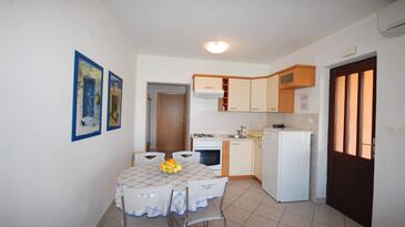 Apartmány s parkovištěm Njivice, Krk - 21860