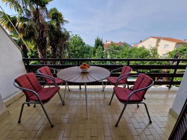 Dvoupokojový apartmán Njivice, Krk (A-21861-a)