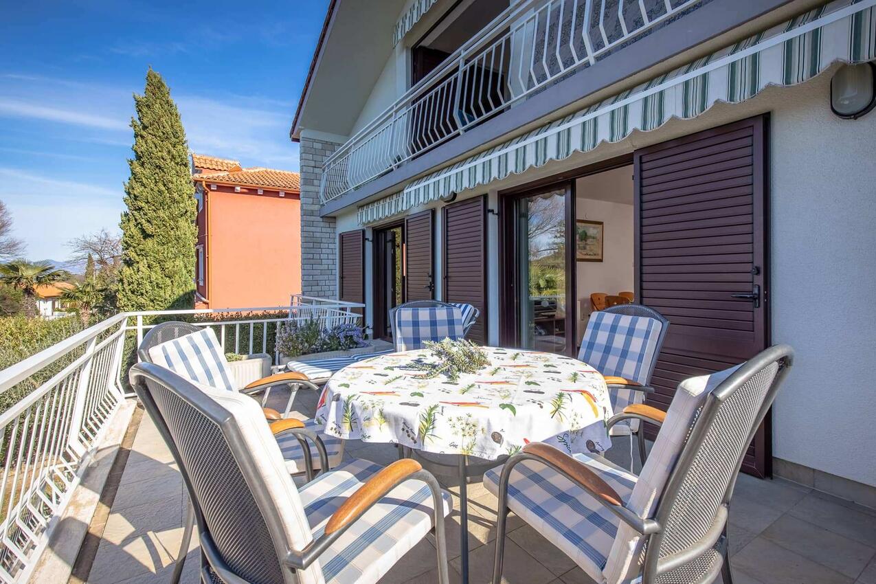 Apartments by the sea Njivice, Krk - 21868