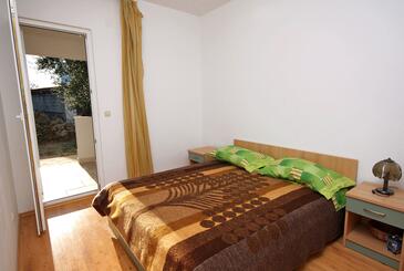 Apartments with parking space Rogoznica - 2187