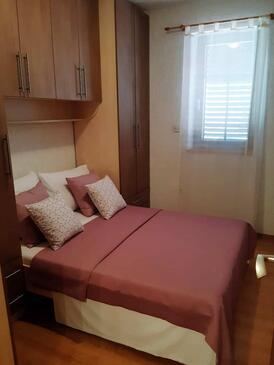 Apartmány s parkovištěm Njivice, Krk - 21871