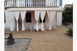 Appartamento di due stanze Gnivizze - Njivice, Veglia - Krk (A-21871-b)