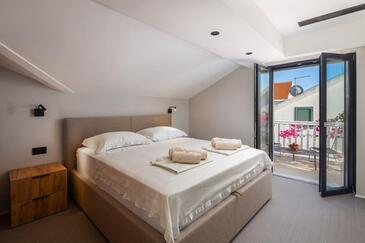 Apartamentos con parking Hvar - 21877