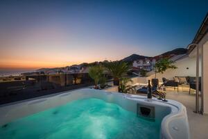 Two bedroom apartment Hvar (A-21877-e)