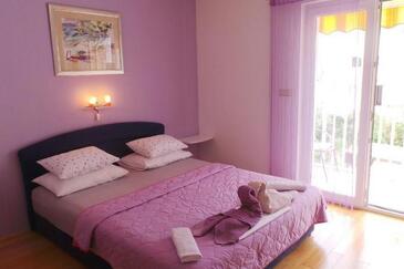 Apartmány s parkovištěm Hvar - 21877