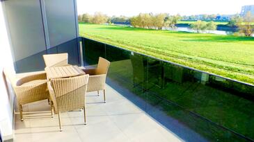 Apartments with parking space Zagreb - 21887