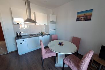 Apartments with parking space Brodarica, Šibenik - 21888