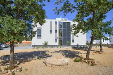 Lägenheter med parkering Njivice, Krk - 21889 Adriatic.hr