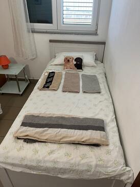 Ferienwohnungen mit Parkplatz Nemira, Omis - 21891