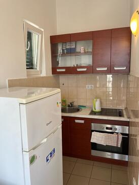 Appartamenti con parcheggio Nemira, Almissa - Omiš - 21891