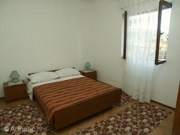 Ferienwohnungen am Meer Zaboric, Sibenik - 2190