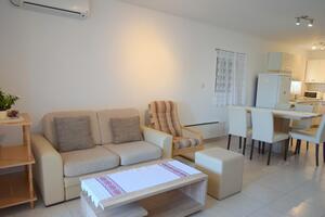 2-Zimmer-Ferienwohnung Njivice 2-Zimmer-Ferienwohnung Njivice, Krk (A-21902-a)