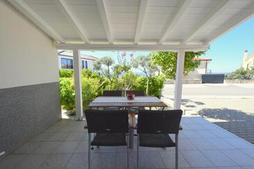 Apartmaji s parkingom Njivice, Krk - 21902