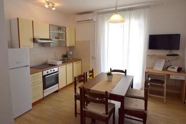 Apartments with parking space Porat, Krk - 21904