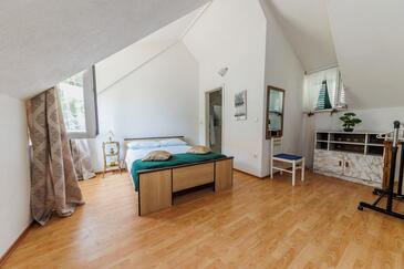 Ferienwohnungen am Meer Kastel Luksic, Kastela - 21921