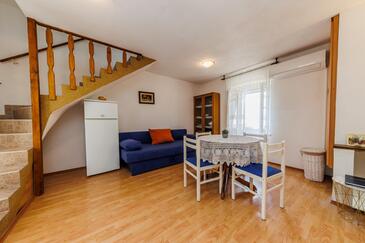 Enosobni apartma Kaštel Lukšić, Kaštela (A-21921-a)