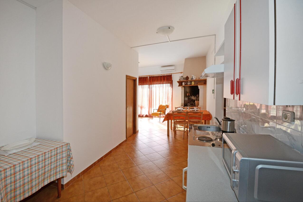 A-21926-a - Alloggi privati - Appartamenti con piscina per famiglie Valica, Umago - Umag