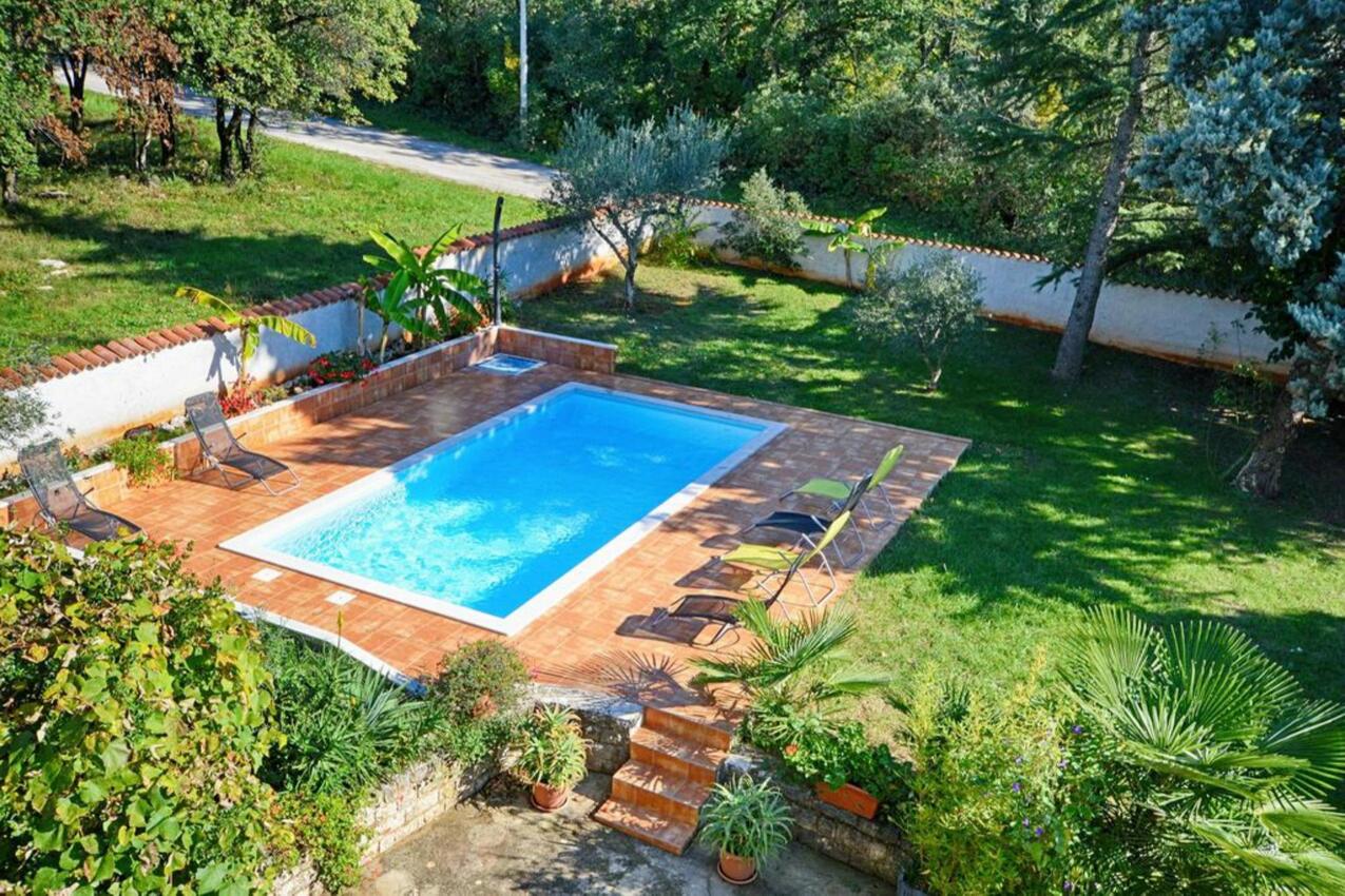 Giardino - Appartamenti con piscina per famiglie Valica, Umago - Umag