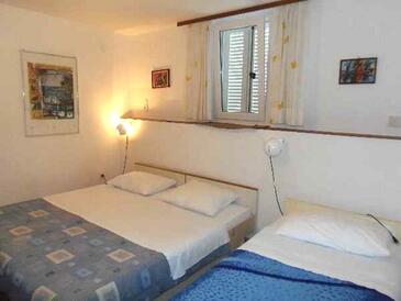 Dvosobni apartman Tkon, Pašman (A-21943-d)