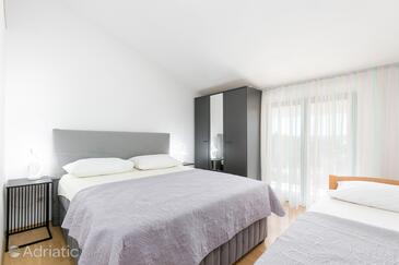 Ferienwohnungen mit Parkplatz Kastel Stafilic, Kastela - 21948