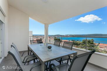 Ferienwohnungen mit Pool für Familien Okrug Gornji, Ciovo - 21968