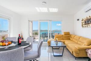 2-Zimmer-Ferienwohnung Okrug Gornji, Ciovo (A-21968-b(