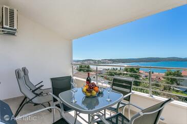 Family-friendly apartments with swimming pool Okrug Gornji, Čiovo - 21969