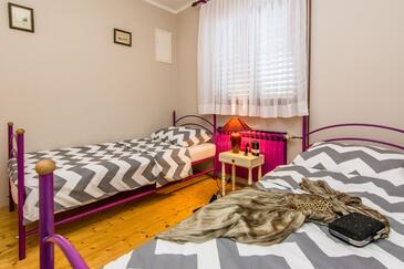 Apartmanok családok részére medencével Krusevo, Novigrad - 21980