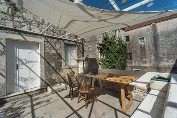 Apartments with parking space Janjina, Pelješac - 21984