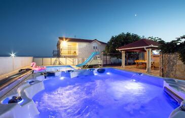 Apartamenty z basenem dla rodzin z dziećmi Stobrec, Split - 21990 Adriatic.hr