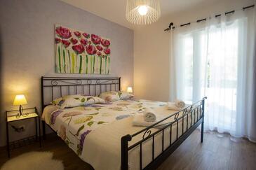 Ferienwohnungen mit Pool für Familien Businci, Ciovo - 21999