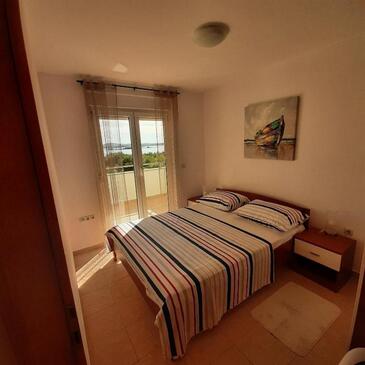 Appartamenti con parcheggio Kraj, Pasman - 22000