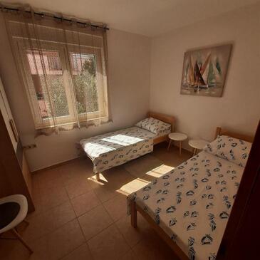 Appartamenti con parcheggio Kraj, Pasman - 22000