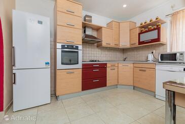 Leiligheter ved sjøen Tucepi, Makarska - 22005