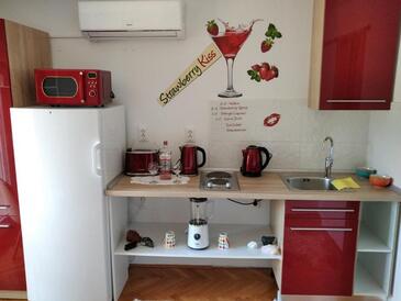 Ferienwohnungen am Meer Tisno, Murter - 22006