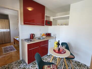 Apartamentos junto al mar Tisno, Murter - 22006