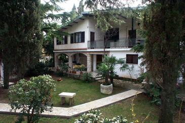 Rooms and studio-apartments with terrace Rovinj, Istria