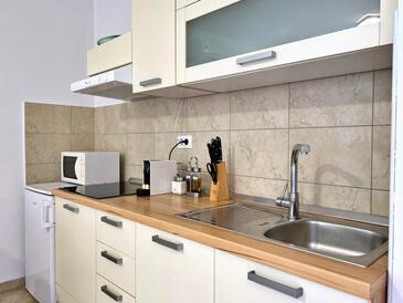 Apartmaji s parkingom Čižići, Krk - 22046