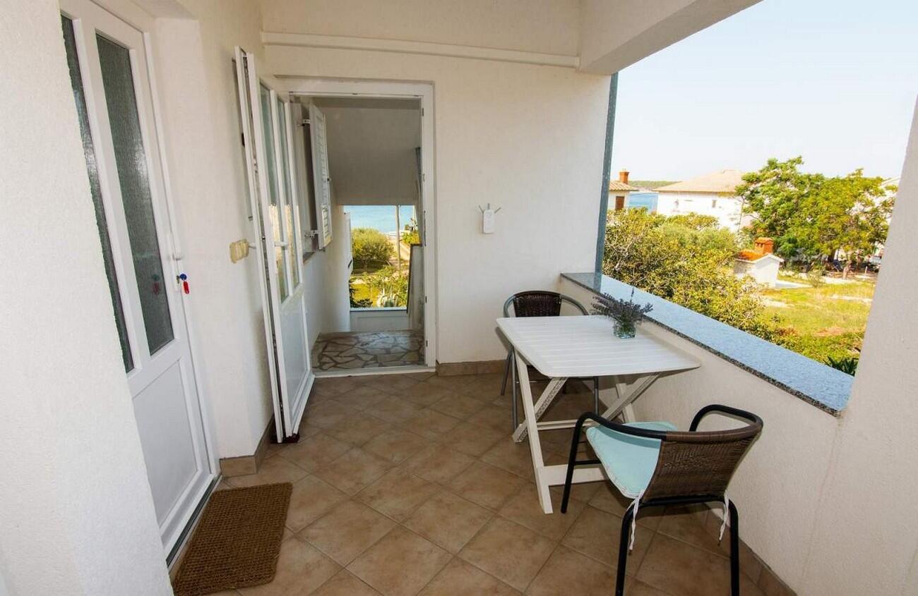 Ferienwohnungen am Meer Barbat, Rab - 22054